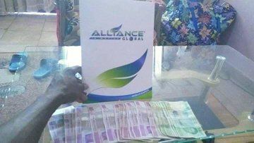 CoachJenieveb's tweet image. ATTENTIONTION AFRICAN FRIENDS!

Be your own boss
NigerianFlag of Nigeria Ghanaian Flag of Ghana I Am looking for African business partners who are willing to earn up to USD 640 per DAY! Join the FASTEST growing business now in Africa!
Whatsapp me: +639266871589