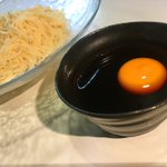 「月見そうめん」美味しそう!リュウジさんがオススメする卵が絡まる素麺の新しい食べ方!