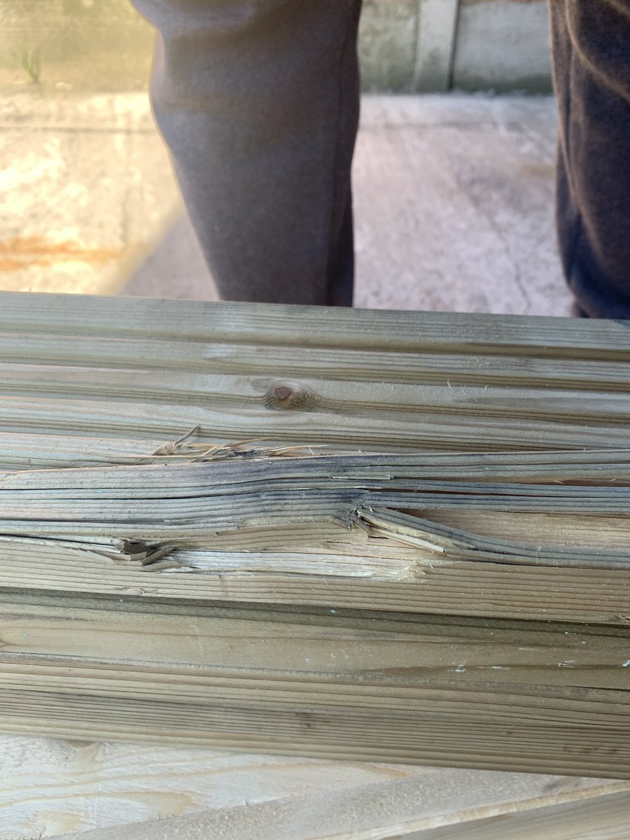 derrii's tweet photo. B&amp;Q yet again fail finally get the decking 3 weeks late plus loads missing delivery fella didn’t give a shit said not his problem and they think it’s fine to send them out like this for my son to walk and play on don’t think so https://t.co/cNgpppOslN