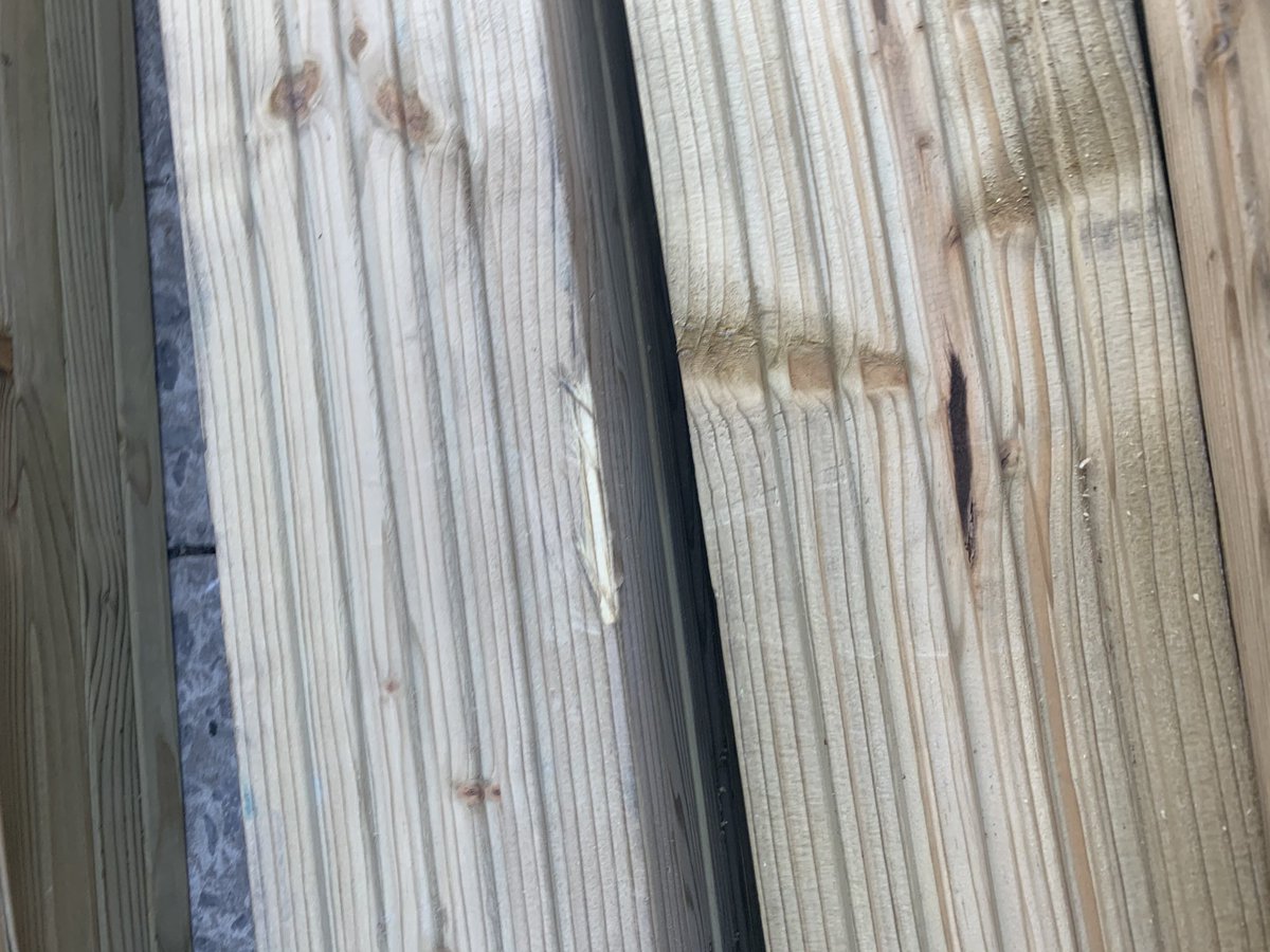 derrii's tweet photo. B&amp;Q yet again fail finally get the decking 3 weeks late plus loads missing delivery fella didn’t give a shit said not his problem and they think it’s fine to send them out like this for my son to walk and play on don’t think so https://t.co/cNgpppOslN