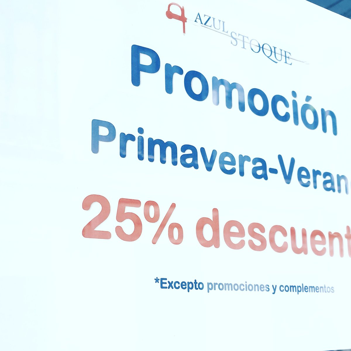 AzulStoque's tweet photo. Promoción 25% descuento #azulstoque https://t.co/7EPbjlpohw