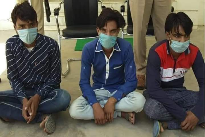Imkirangujjar's tweet photo. Let the rapists hang, the request from the Rajasthan government is to hear it at the earliest🇮🇳😠
#HangTonkRapists 
#शर्म_करो_गहलोत
#शर्म_करो_गहलोत
@ashokgehlot51
@nkgurjar4bjp 
@RadheyWwe 
@harshgurjar007 
@SonuPan79801201 
@AVDHESH73987687 
@NewsNationTV 
@DChaurasia2312 https://t.co/SMW0O3RVtw