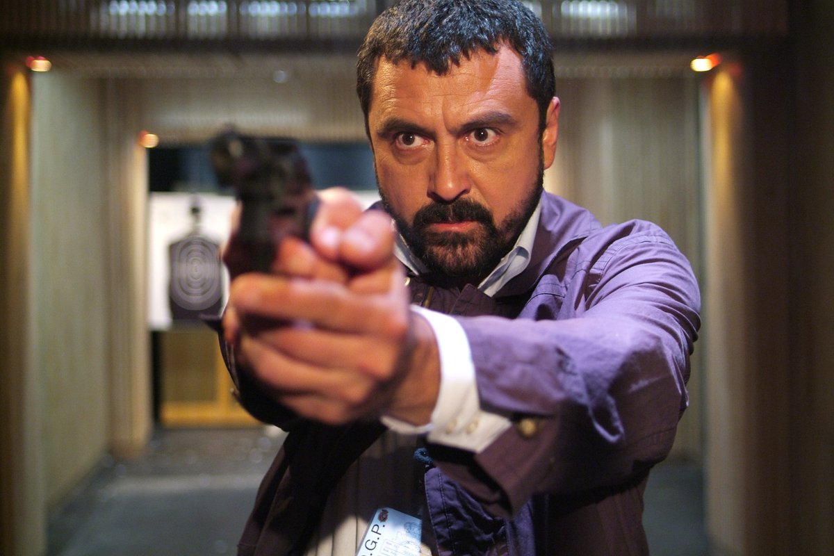 GRUPMEDIAPRO's tweet photo. #LosHombresDePaco are back. 🎥📺
 
The series, produced by Atresmedia in association with Globomedia, will begin filming this summer and rumours suggest that there’s a radical twist on the way that will mark a before and after in the lives of its protagonists. #LHDP https://t.co/epg6tVBGvt