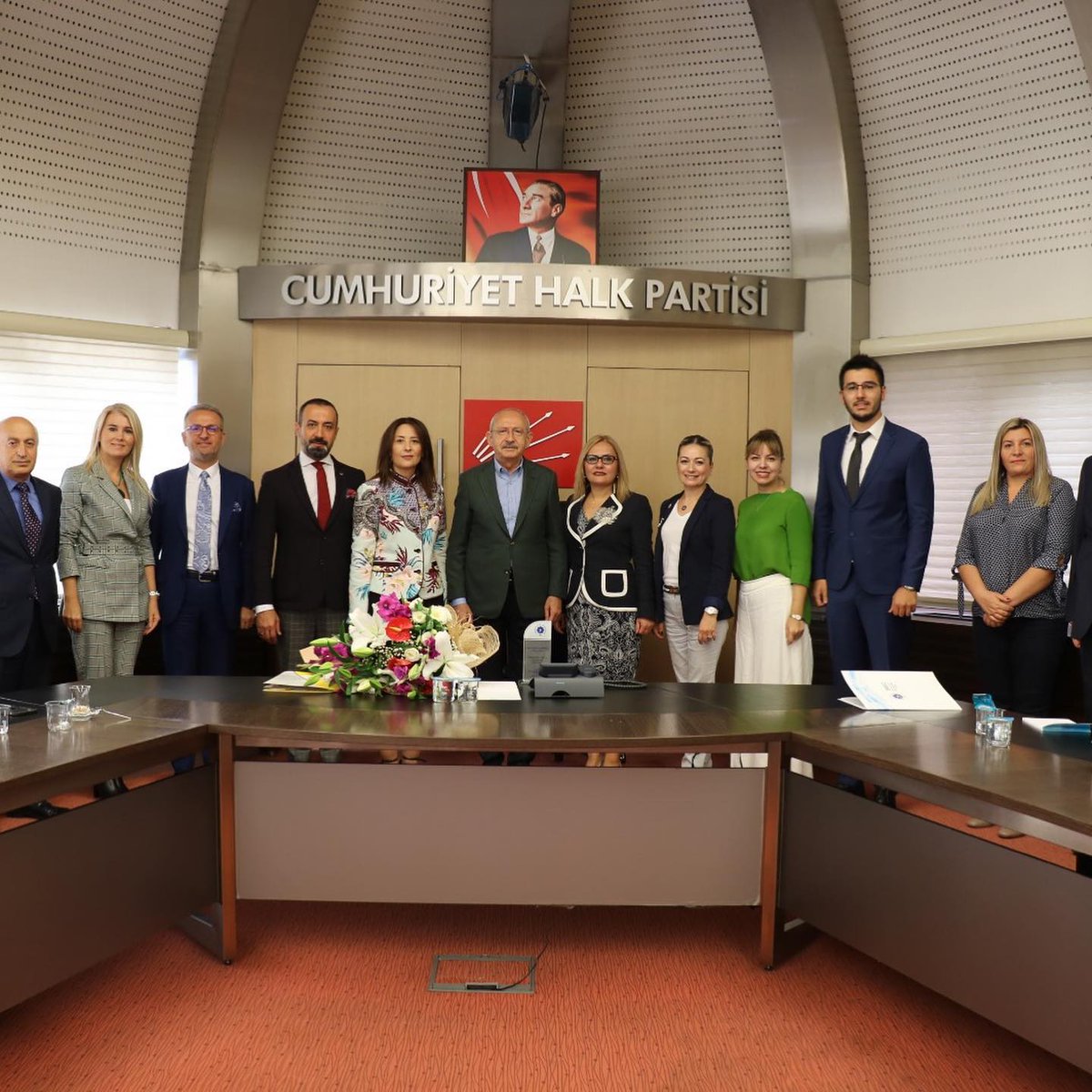 tabiddernegi's tweet photo. TABİD olarak 16 Ekim 2019 tarihinde CHP Genel Başkanı Sayın KEMAL Kılıçdaroğlu’nu ziyaret ettik. Projelerimizi anlattık #tabid @ankarasanayi4.0 https://t.co/M8mUMZBDj5