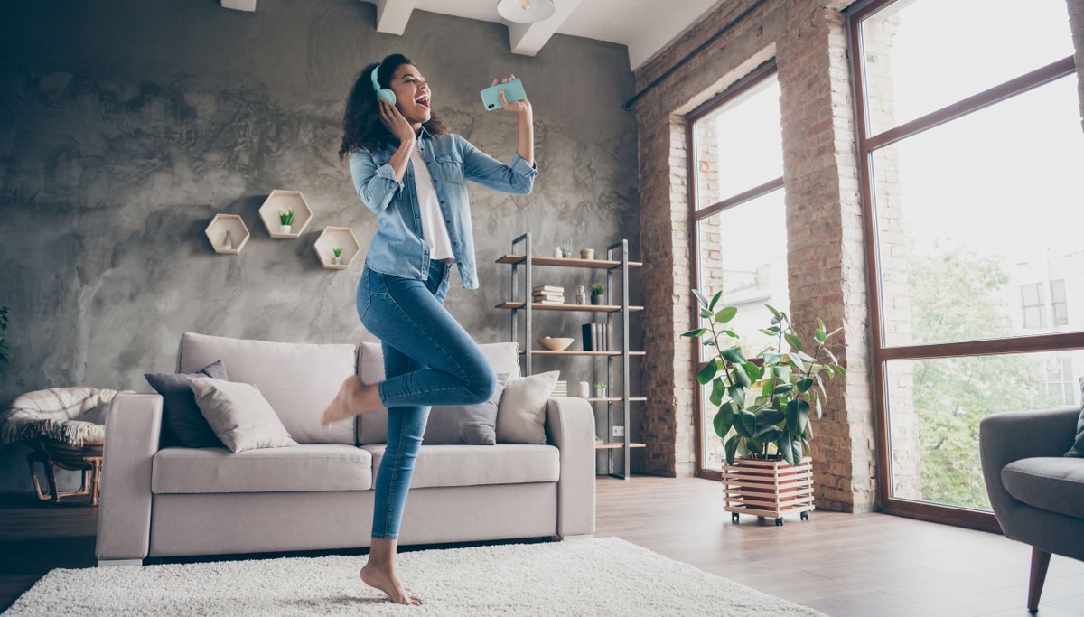 OMP_supplychain's tweet photo. Where do we get our daily shot of energy to keep making your day?
With all 650 employees, from our offices all over the world, we co-created a #playlist to keep productivity flowing. 🎵 Check out our OMP feel-good playlist: https://t.co/wVUgoEPCef #makingyourday #LifeatOMP https://t.co/c5xDMZp6iR