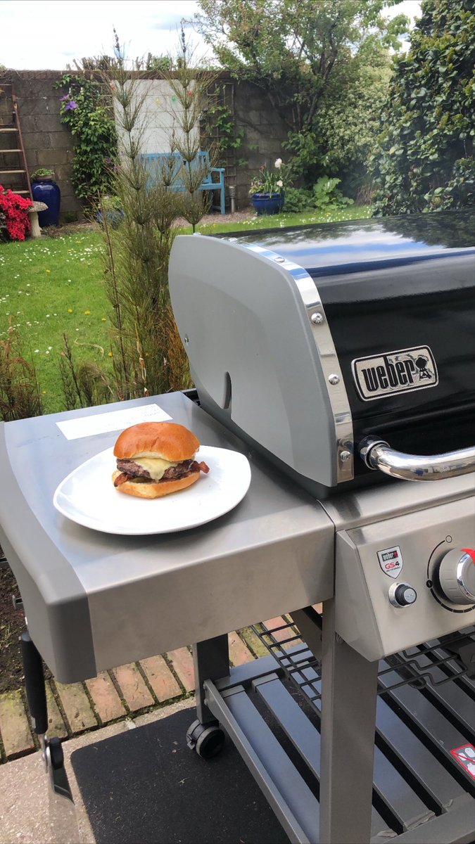 Thanks <a href="/adrmurphy/">Adrian Murphy</a> for dropping off <a href="/WestCorkBurger/">West Cork Burger Company</a> outside the door yesterday evening. They are absolutely divine!!!!! #ShopLocal #SupportLocal #supportlocalBusiness #BBQ