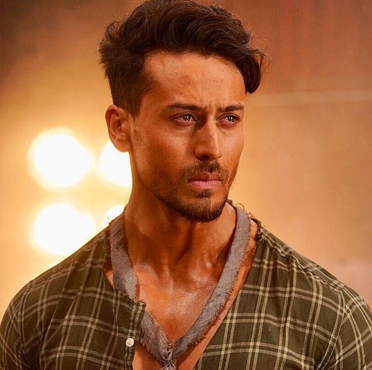 Predictions About Tiger Shroff - The Astrological Predictions About Tiger  Shroff