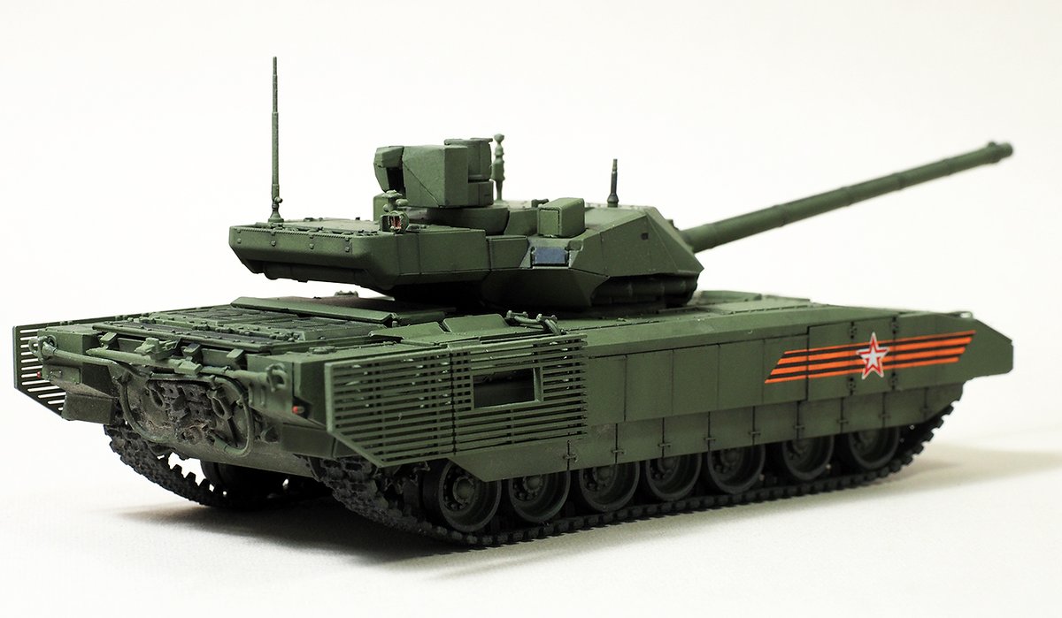 黒川健史 T 14アルマータ戦車 ズベズダ1 72 を作りました 先日載せた写真は背景が汚かったので 今回は基本塗装にスミ入れだけの簡単な仕上げにしました