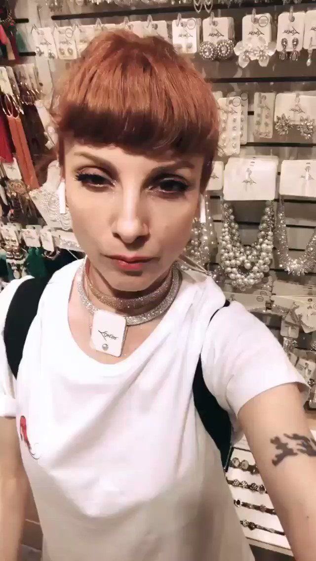 najwapoder's tweet image. My girl🥺