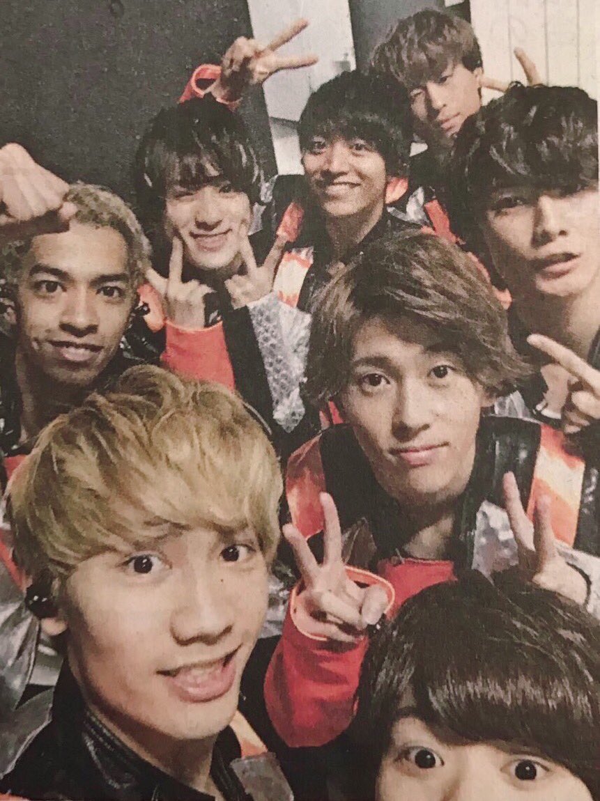 _suesue68's tweet photo. ずっとずっとずっと大好きな8人です🗝
これからもみんなそれぞれの未来が
輝き続けますように🖐 https://t.co/oJhg1Zya1w