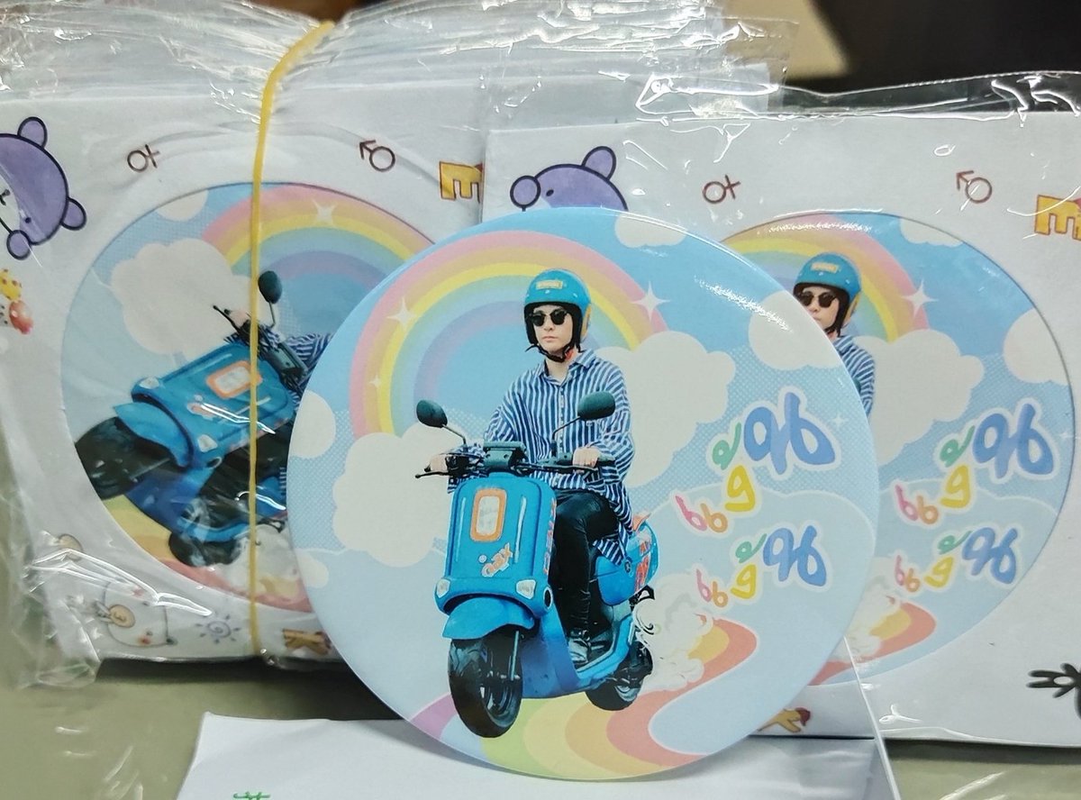 4_jackrin's tweet photo. มาค่ะ ขอแจกกระจก 10 ชิ้นค่ะ จัดส่งให้ฟรี แค่รีทวิตนี้+เมนชั่นข้อความแสดงความรั��� ความคิดถึง ความยินดีกับพี่เสือน้องวัวแล้วติดแท็ก #หลวิชัยคาวี10ล้านแตก มาที่ใต้ทวิตนี้ สุ่มแจกจากเมนชั่น พรุ่งนี้เด้อ https://t.co/m804avz9p3