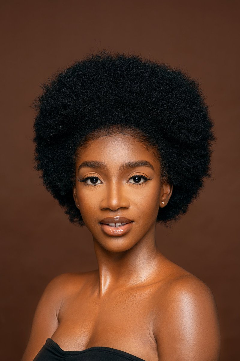 FlashedBySanele's tweet photo. Participating in a #Retouching challenge by #WaleVisuals a#GuguruStudios.
Sooooooo these are my #BeforeandAfter edits.
#COVID__19 #StayAtHome #Lockdownlevel4 #AbutiKamera #FlashedBySanele #SkinRetouching https://t.co/EMv2ZBkOj8