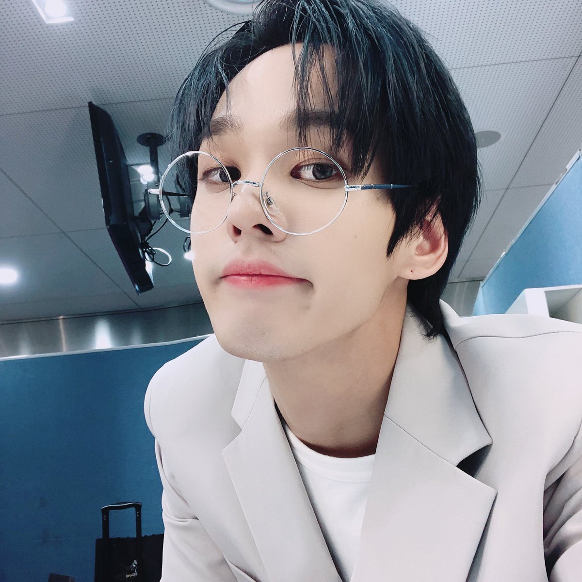 imfact_twt's tweet photo. #웅재 #마지막까지 #많이 #응원해줘 https://t.co/tGwQ4iicEa