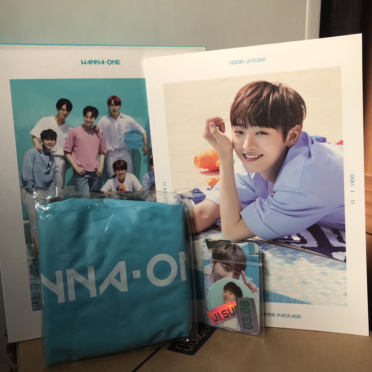 wannabledav's tweet photo. 🏖 Jisung X Summer package

🌈 เซตนี้ทั้งเซต มี ฟตบ สตกกลม ชื่อโฮโลแกรม รูป แถมกล่องเหล็ก + ลูกบอล  

200 ส่งฟรี คุ้มมาก! มีเซตเดียว!!! ของครบไม่มีตำหนิ 

สนใจดีเอมมาได้เลยนะคะ❤️❤️

#ตลาดนัดWANNAONE #ตลาดนัดWANNAONE️ #ตลาดนัดwannable #ตลาดนัดวนว #ตลาดนัดวันนาวัน #จีซอง https://t.co/ryj1ikCsfK