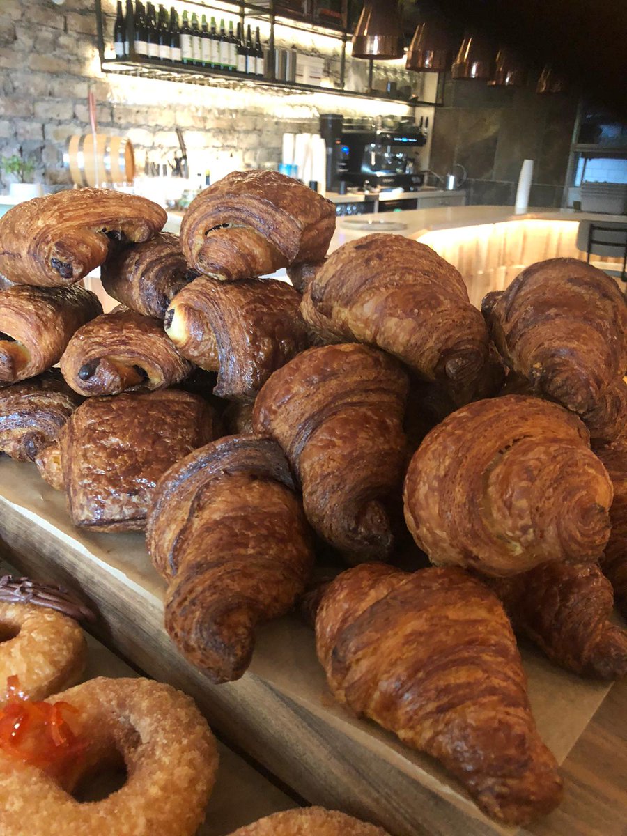 We have fresh Tin Donkey coffee available and a selection of pastries to takeaway, starting from NOW until sell out at Cail Bruich, 725 Great Western Road today. 

You do not have to pre-book for coffee and pastries. 

Feel free to pop-in and pay by card today.