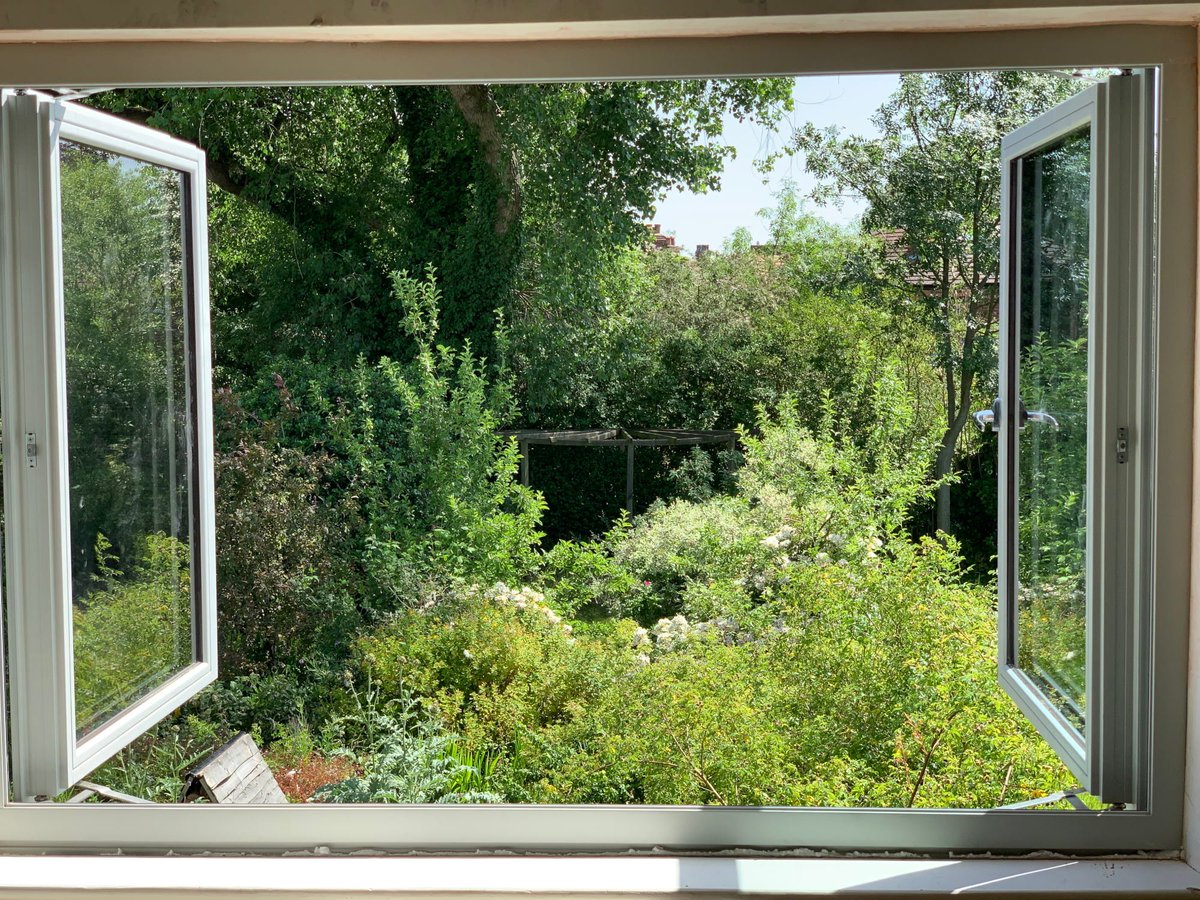 We were very lucky to work in this beautiful house with this amazing garden. A project from last year which was blissful with the gorgeous weather we had.
#tripleglazed #timberframed  #homedesign #dreamhome #dreamhouse