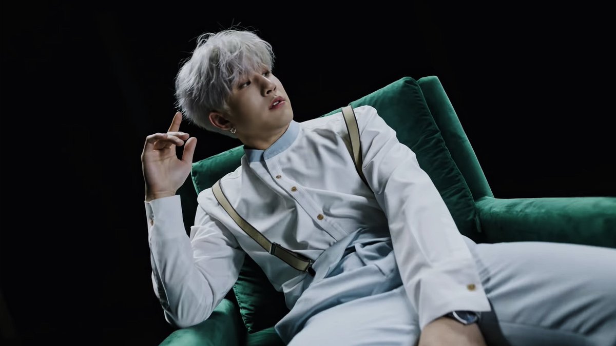 astroesthetic's tweet photo. white hair jinjin is so powerful
#아스트로 #ASTRO #GATEWAY #Knock #널찾아가 https://t.co/bvuJHzqgMi