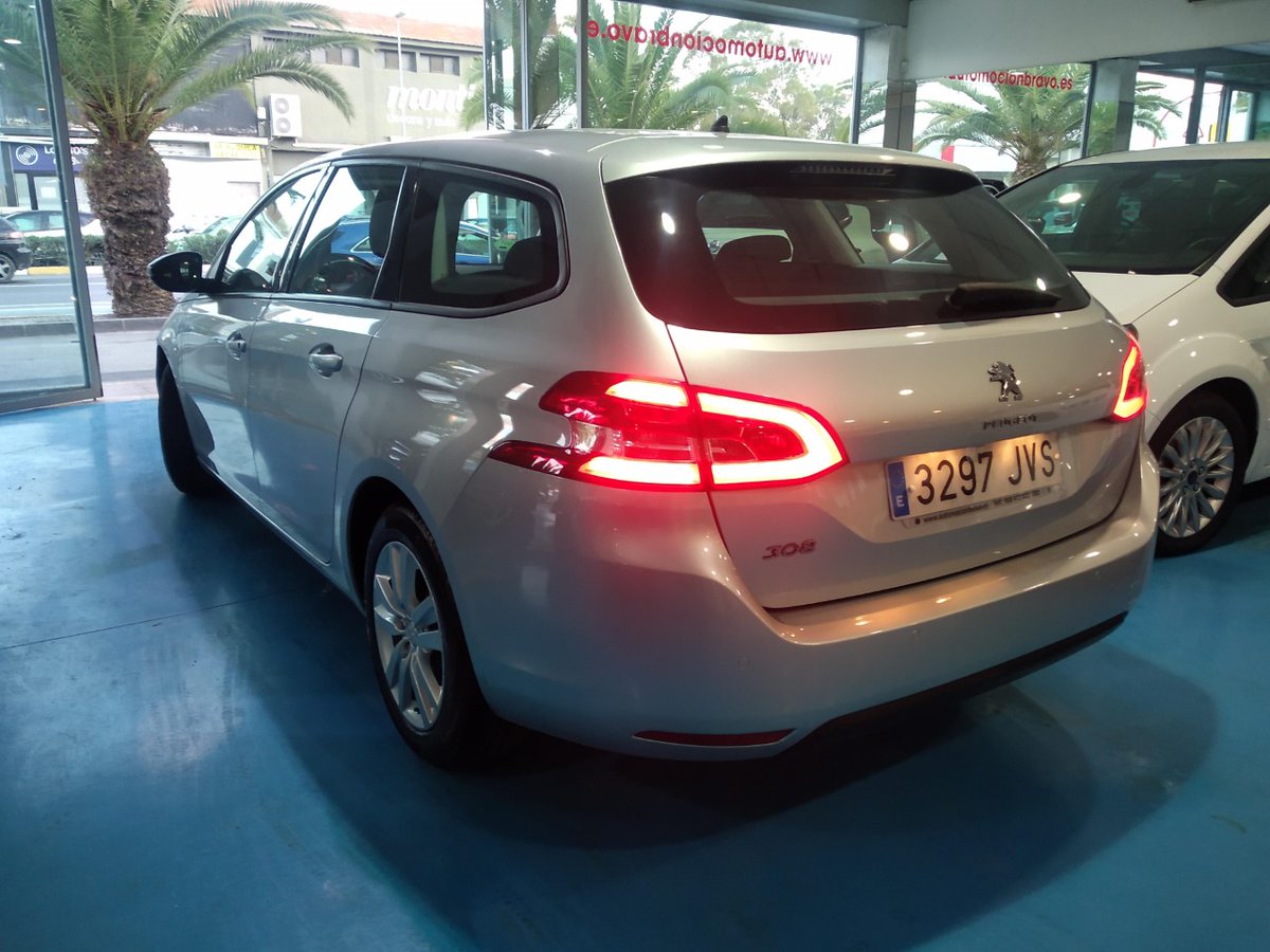 BravoAutomocion's tweet photo. PEUGEOT 308SW MUY PRACTIVO, mas informacion 968472822 628855922 https://t.co/AsyQBWV7is https://t.co/cVV9Vkja2h