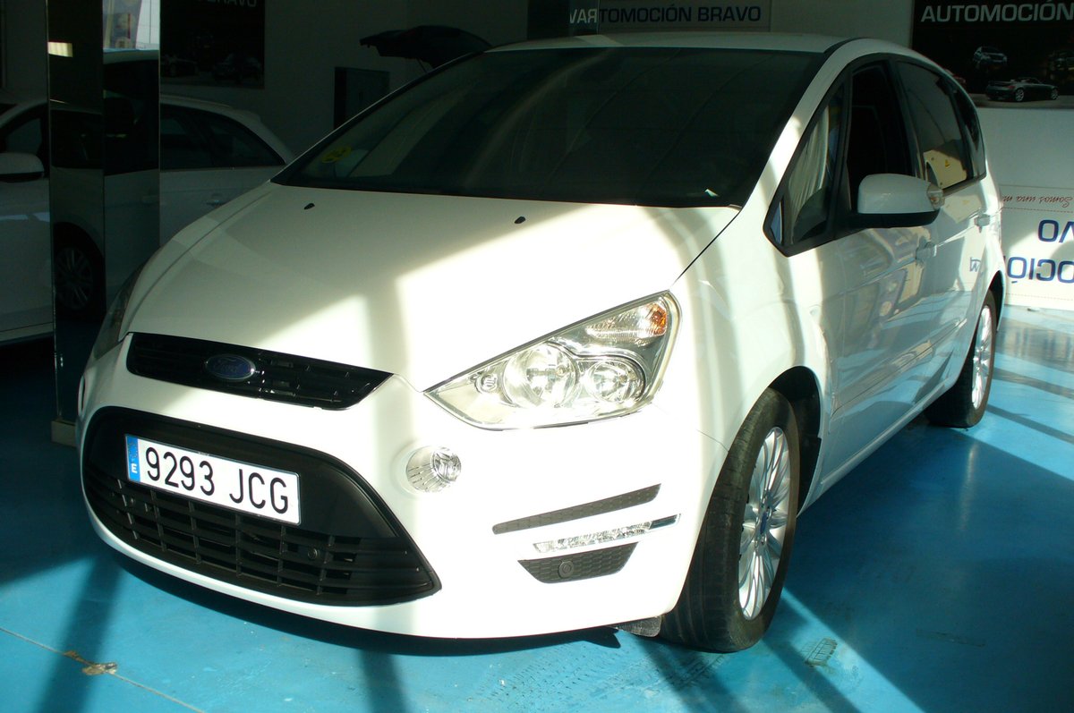 BravoAutomocion's tweet photo. FORD SMAX 2.0TDI 143CV  12.900€ https://t.co/j9vd2VzoHx