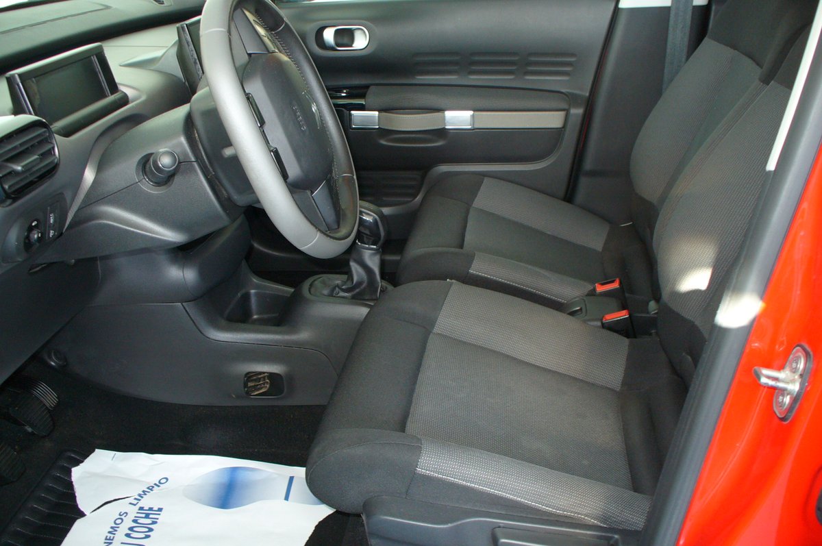 BravoAutomocion's tweet photo. CITROEN C4 CACTU   10.900€ https://t.co/v43R4yuRPy