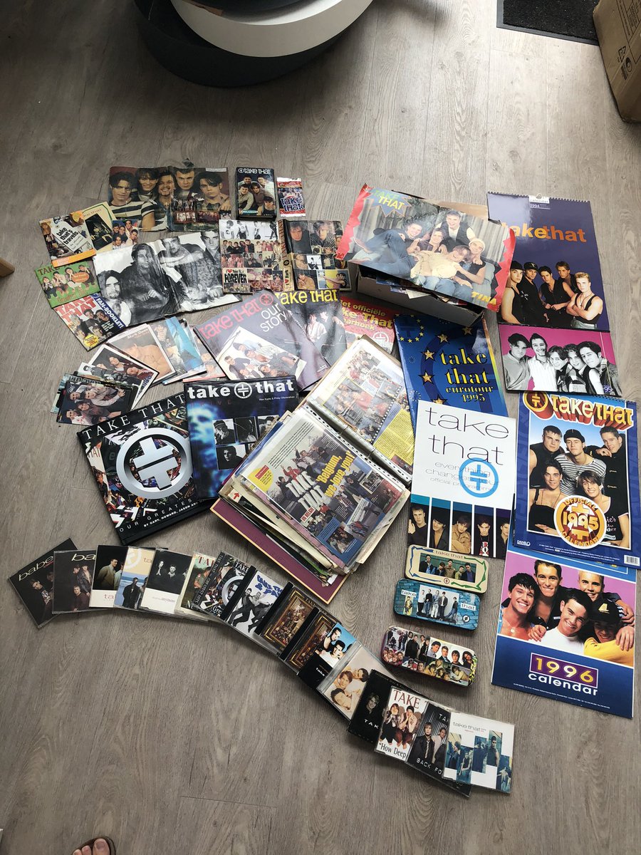 KimCabus's tweet photo. @takethat @GaryBarlow @OfficialMarkO @HowardDonald @robbiewilliams #takethatchallenge My โ90โs collection https://t.co/eFkko9UGHC