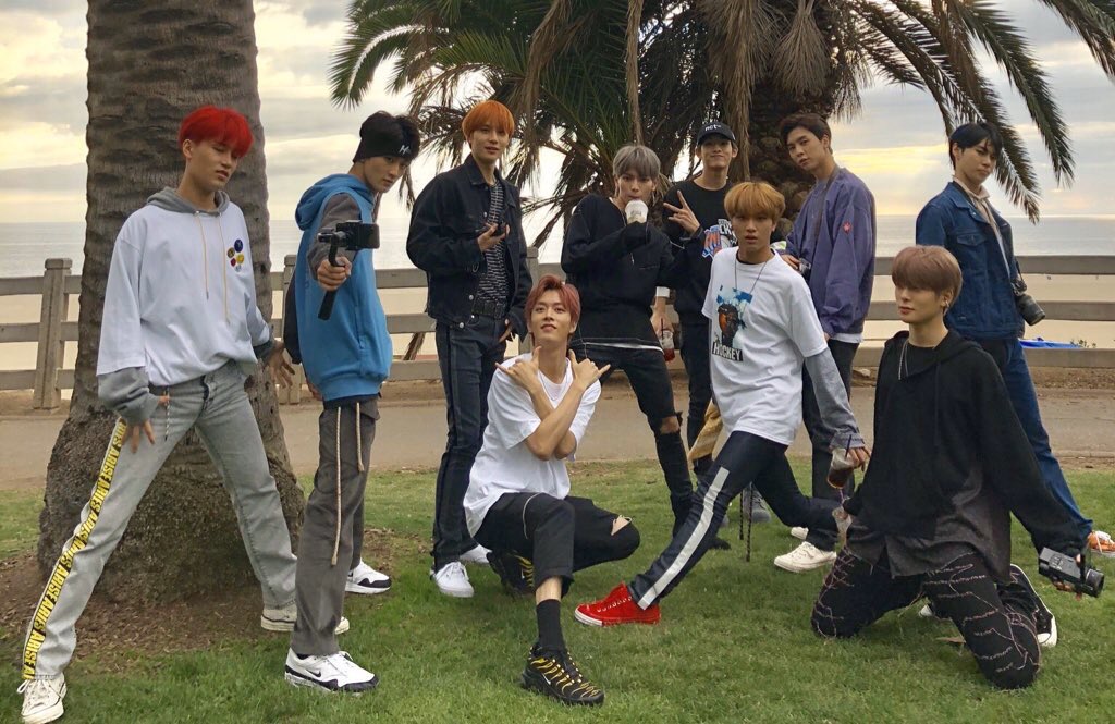 ตากล้องแบบขอท่าธรรมชาติ ๆ