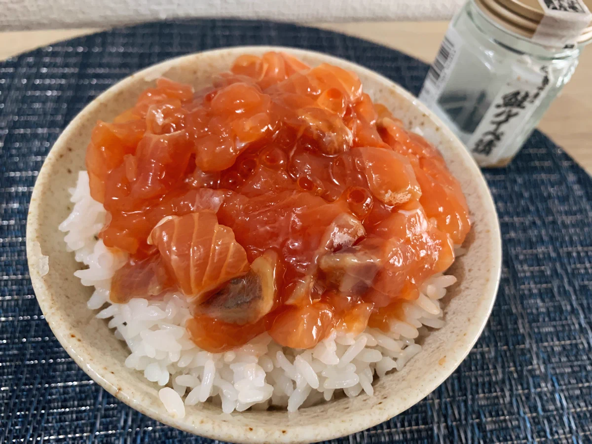【佐藤水産】「鮭ルイベ漬」鮭醤油入り特製ダレに漬け込んだおかずに最高！！
