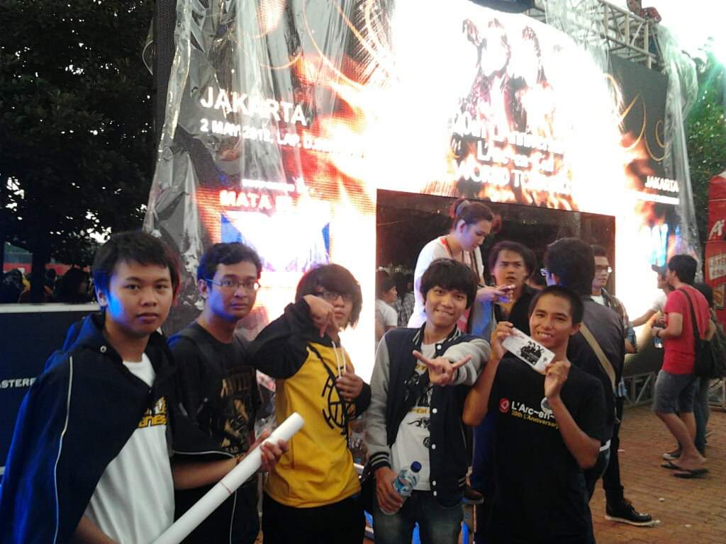 だねー！RT <a href="/Alficat/">Alfi.r</a>: <a href="/CHLionRagbaby/">Ken's C.H.Lion</a> <a href="/LArc_official/">L'Arc-en-Ciel</a> <a href="/Cielers_ID/">L'Arc~en~Ciel Indonesia</a> #LarukuJKT #8yearsLArukuJKT 
ケンその日はとても楽しかった