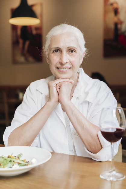 greener_kitchen's tweet photo. Meet Angelique! Angelique is onze topklant sinds dag één, daarom verdient ze vandaag een extra applausje. Dankjewel Angelique! https://t.co/eF5Ye01IUn