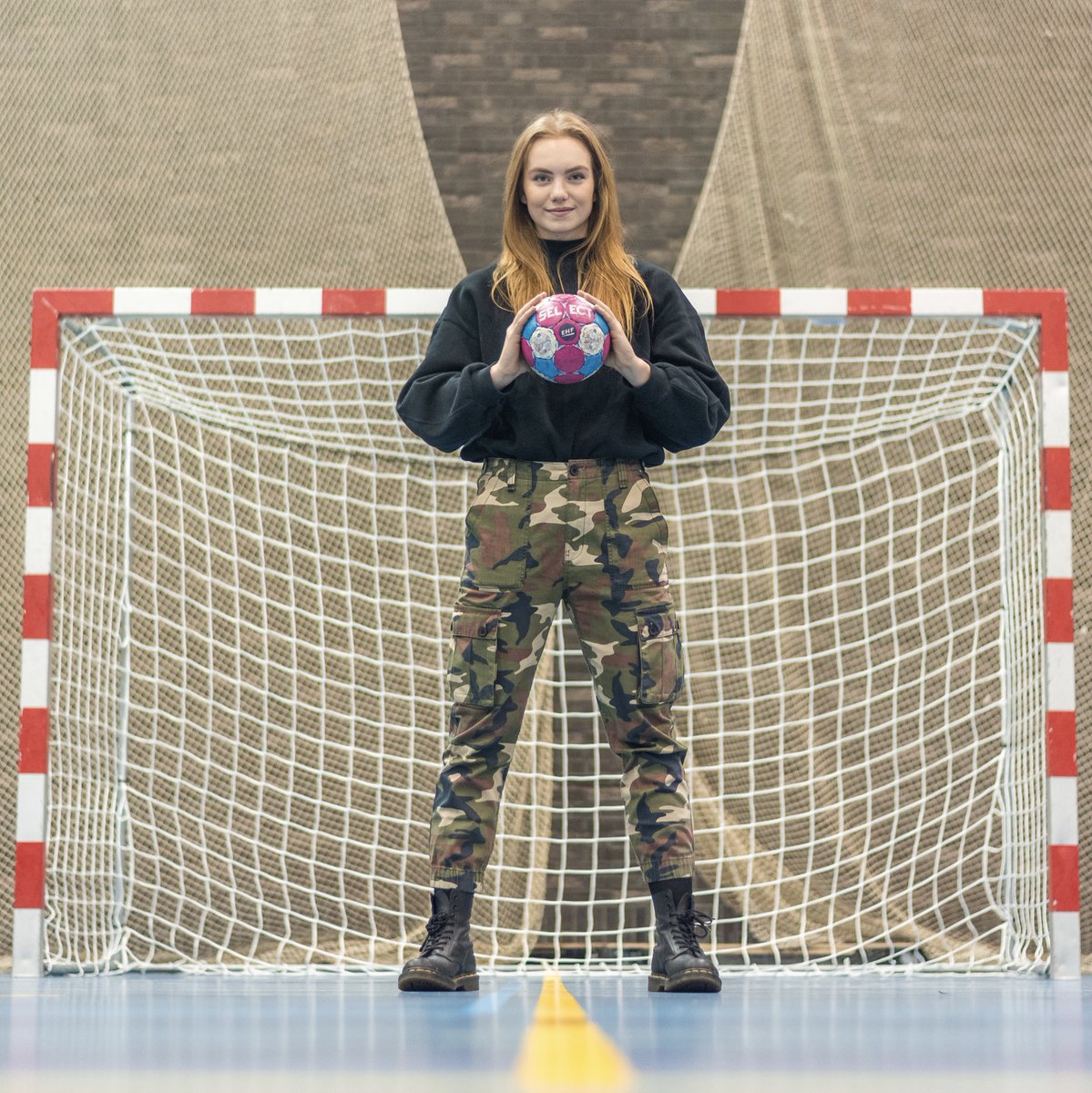 RTVBorne's tweet photo. Lieke van der Linden, keepster handbalacademie naar Borhave
“Hi, Ik ben Lieke van der Linden en ik ben 18 jaar. Ik kijk er naar uit dat we snel weer kunnen handballen!”
https://t.co/9WAy8TymQO
#borne #borneinbeeld #rtvborne #borhave https://t.co/FfGU602pho