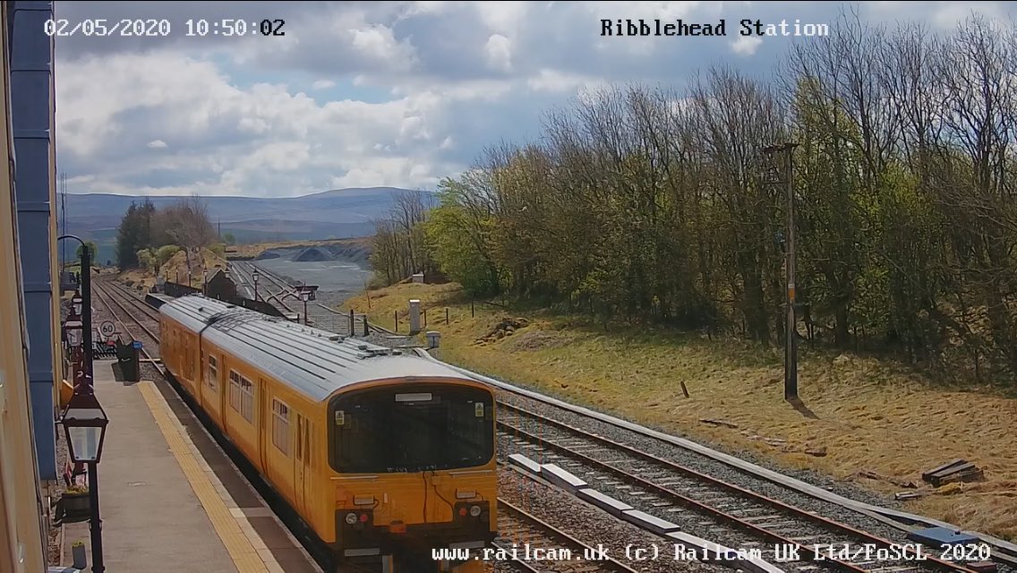 Ben84Daniels's tweet image. The @setcarrailway has been paid a visit by @networkrail this morning 👋. Screen shots of the DMU test train courtesy of @foscl and @railcamlive as the train makes its way from Carlisle to York. #spottingfromhome #StayHomeSaveLives