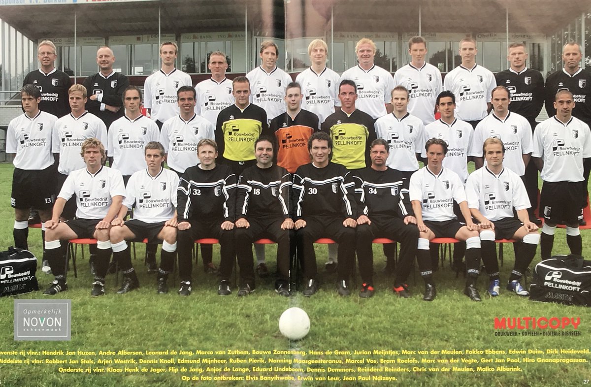 vvBerkum's tweet photo. Vandaag de inhaal ronde. Echter, inhalen is er even niet bij. Daarom maar een terugblik naar 2006 en 2007 met een indrukwekkende aanvalslinie! @rtvoostsport @sportstentorzwo @DeSwollenaer @WeblogZwolle @voetbalzaterdag #berkum https://t.co/s1lewPQtvR