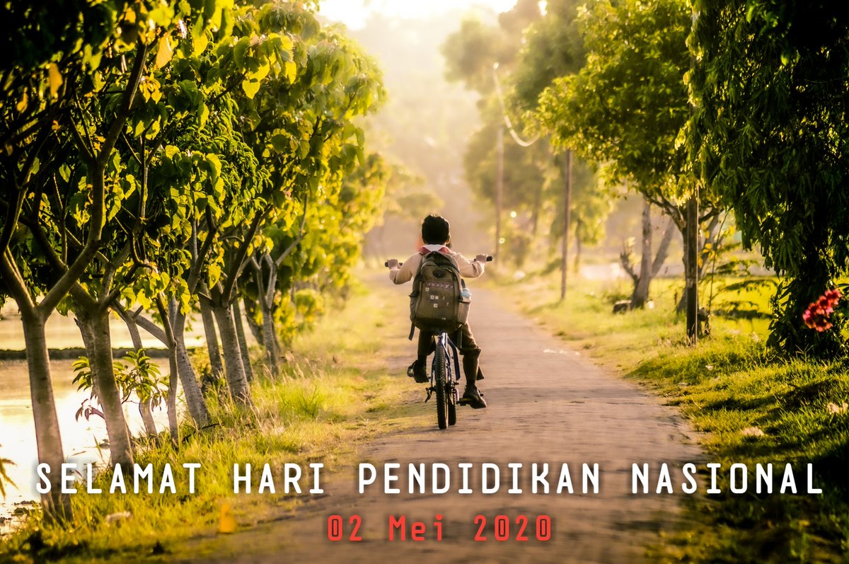 eri666y's tweet photo. Selamat Hari Pendidikan Nasional.

"ing ngarsa sung tuladha, ing madya mangun karsa, tut wuri handayani"
Tak kan ada artinya, jika hanya dikenal sebagai slogan dan quotes saja.

Selamat bercermin. Saran saya coba fokus ke perutmu. 
#HariPendidikanNasional2020 #Hardiknas2020 https://t.co/MH9GfsUdLD
