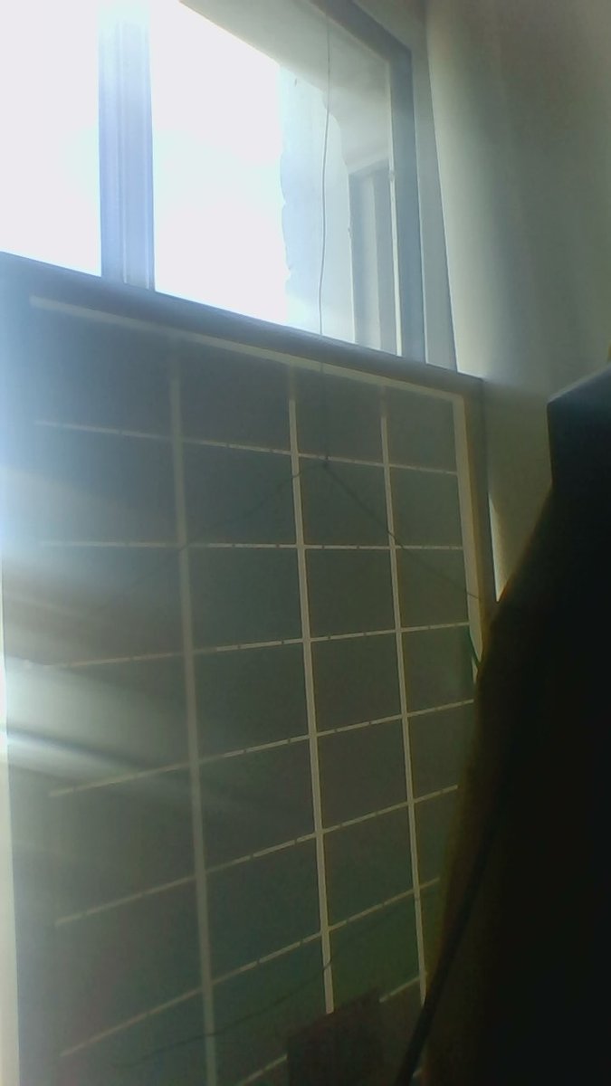 LonelyJoeParker's tweet photo. Just freakin payed the freakin leccy and decided i need waaaaaaaaaaayyyyyyy more solar panels than this by next year... 😕☀️🌻⚡️😎 #ecohacking #lifegoals #frankengrid https://t.co/kZagmKGTFJ
