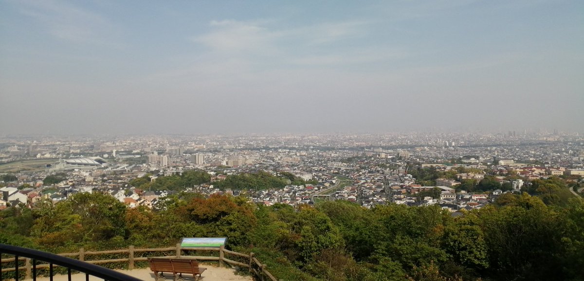 いのこ 今日は友達と2人で友達のバイクで西宮市にある甲山森林公園の展望台に行ってきた いい景色やった 阪神競馬場も見れた いのこ 今日は友達と2人で友達のバイクで西宮市にある甲山森林公園の展望台に行ってきた いい景色やった 阪神競馬場も見れた