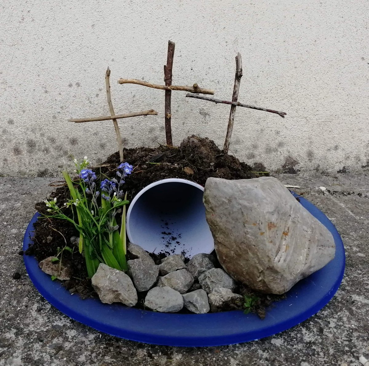 StCathBrynamman's tweet photo. Some of the lovely crafts and worksheets completed by our little gang this week. ๐๐๐๐โ๏ธ
See you all at 12 tomorrow on Zoom.
#VirtualSundaySchool https://t.co/qV8qZ2rx3L