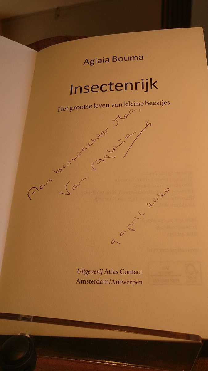 Boswachter_Marc's tweet photo. Boeiend boek aan 't lezen over #insecten.
Met dank aan @AglaiaBouma 😉🌾🐜🐞🦋🐾🦕💚🌳
#VoorUGelezen #Tipvdbosw8er #Limonadewesp
#Insectenrijk #Biodiversiteit #LevenslangLeren #DiverserBos #CloseToNatureManagement #DeBoswachters https://t.co/fXw8VfsqYN