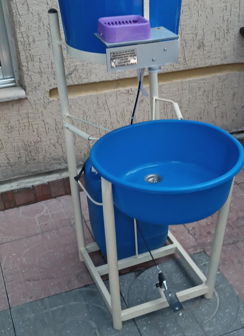 IntheLooPWaSH's tweet photo. We are exploring the market for hands free handwashing product in Ethiopia.This will prevent contaminations.Local innovators have shown tremendous ability to produce products with various features.
@USAIDEthiopia #TransformWASH #handwashing #Ethiopia https://t.co/UigLsrODKW