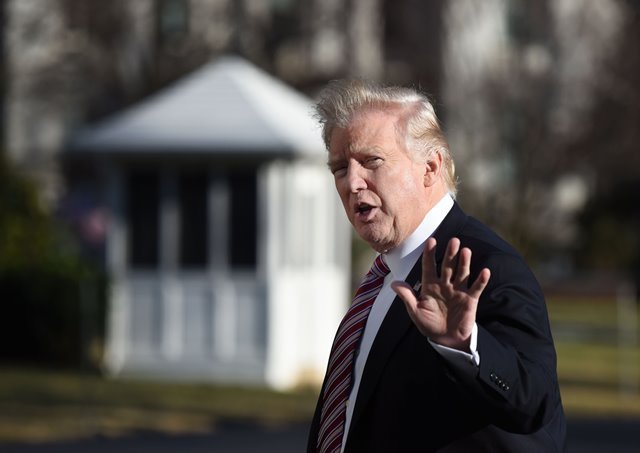 news_ghana's tweet image. #WorldNews #Citing #DonaldTrump Trump bans use of foreign power grid equipment citing national security risk dlvr.it/RVsm64