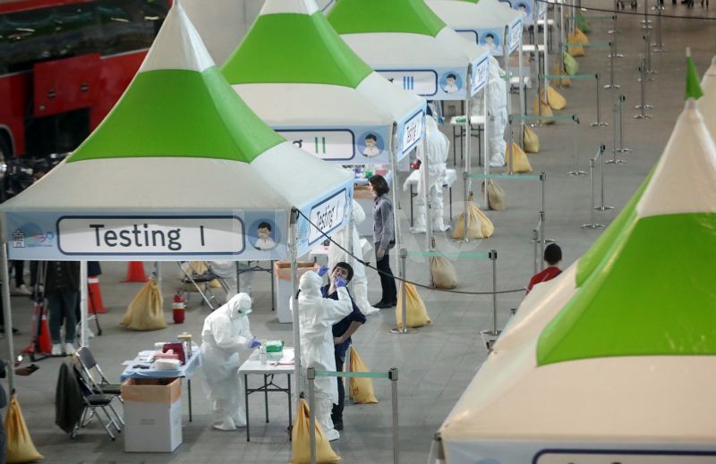 Lusa_noticias's tweet photo. Covid-19: Mais de 1,5 milhões de casos diagnosticados na Europa - AFP - https://t.co/F7NyY4klJI https://t.co/ZDaS1wJ2v7