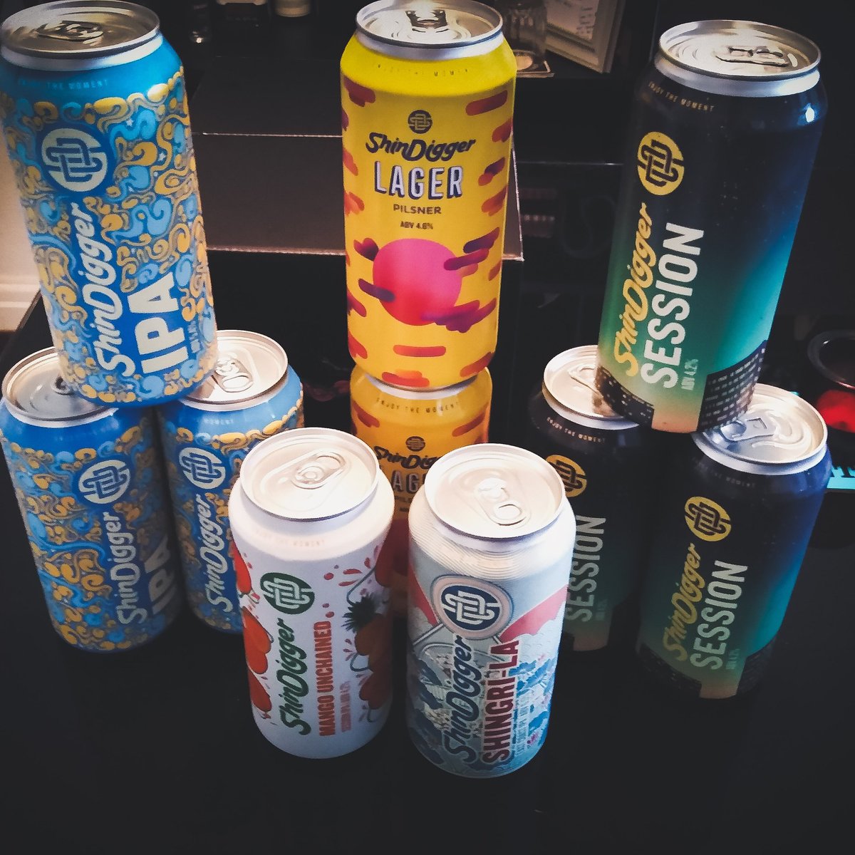 ded_the_drunk's tweet photo. So I ordered some beer direct from shindigger today at 12.48, and just received it at 13.48. safe to say I am one happy drunk!
#shindigger #beer #fasterthanafastthinggoingfast #stayhomedrinkbeer #beerisessentialtoo https://t.co/eUmc0Jgh40