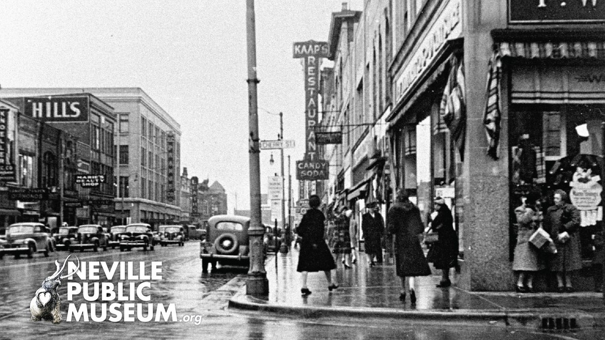 NevilleMuseum's tweet photo. You can now enjoy 5 different Zoom meeting backdrops with Neville historical images. #zoombackdrop #historicimages
https://t.co/Zz62bwyxww https://t.co/Eh3xMriTcm