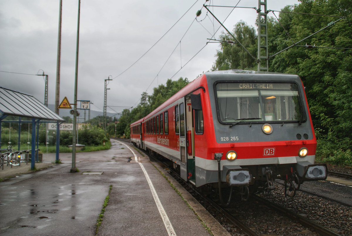 bundesbahner's tweet photo. 628/928 265 beim Halt in Goldshöfe. Die #Dieseltriebwagen der #BR628.2 sind auf der Strecke Ulm-Crailsheim schon länger Geschichte. 628 265 hat mittlerweile auch ein neues Zuhause in Tschechien gefunden. #etwasAblenkung https://t.co/teKSjuL0MN