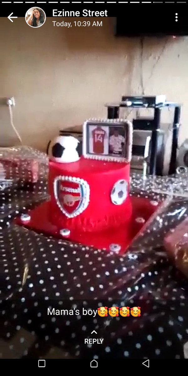 AddishPie's tweet photo. Arsenal themed cake by urs truly @AddishPie .....we deliver just the right dose of sweetness right at ur doorstep anywhere in Enugu state.
08132663848
Pls RT my hustle
#fondantcakes #enugucakes #042baker #birthdaycakeinenugu https://t.co/D0HMPGY9FI