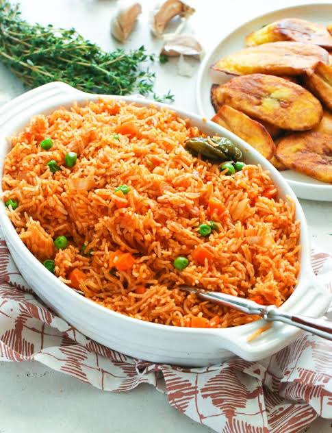 FOOD THREAD!!!Where all my foodies at ?Go through and quote your replies.Which do you prefer ? 1. Jollof Rice                  Fried Rice