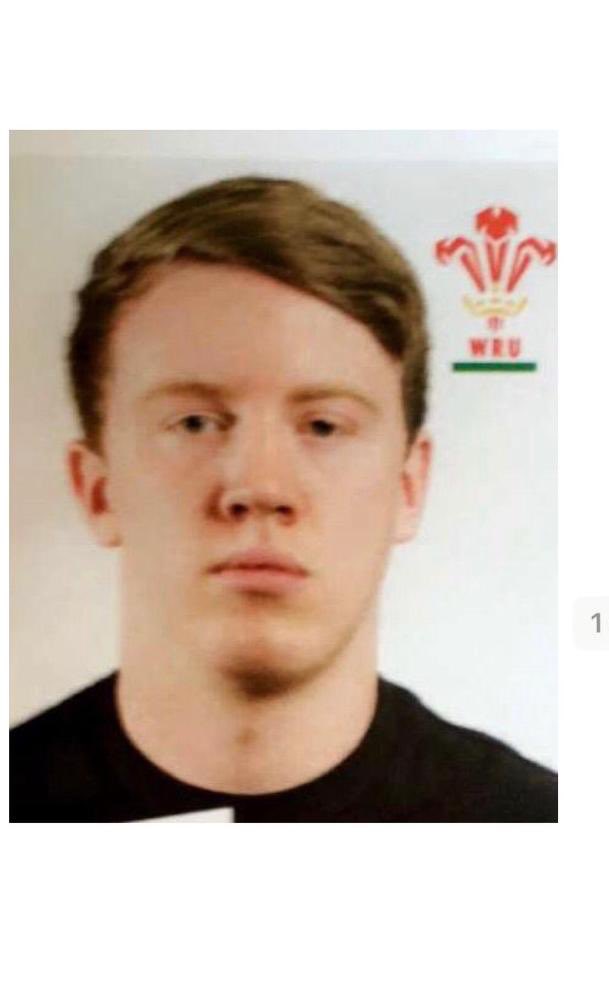 Player profiles. Name : Ben Sier 
Favourite song : Dream catch me Favourite film : The longest yard Best rugby moment : Playing against England 
Most embarrassing rugby moment : Every time Sam Davies captained me in Youth 
What would you sneak into the jungle: Factor 50 Sun cream