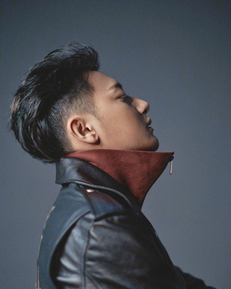 Happy Birthday Huang Zitao 
keep safe panda please be happy always. I love you    