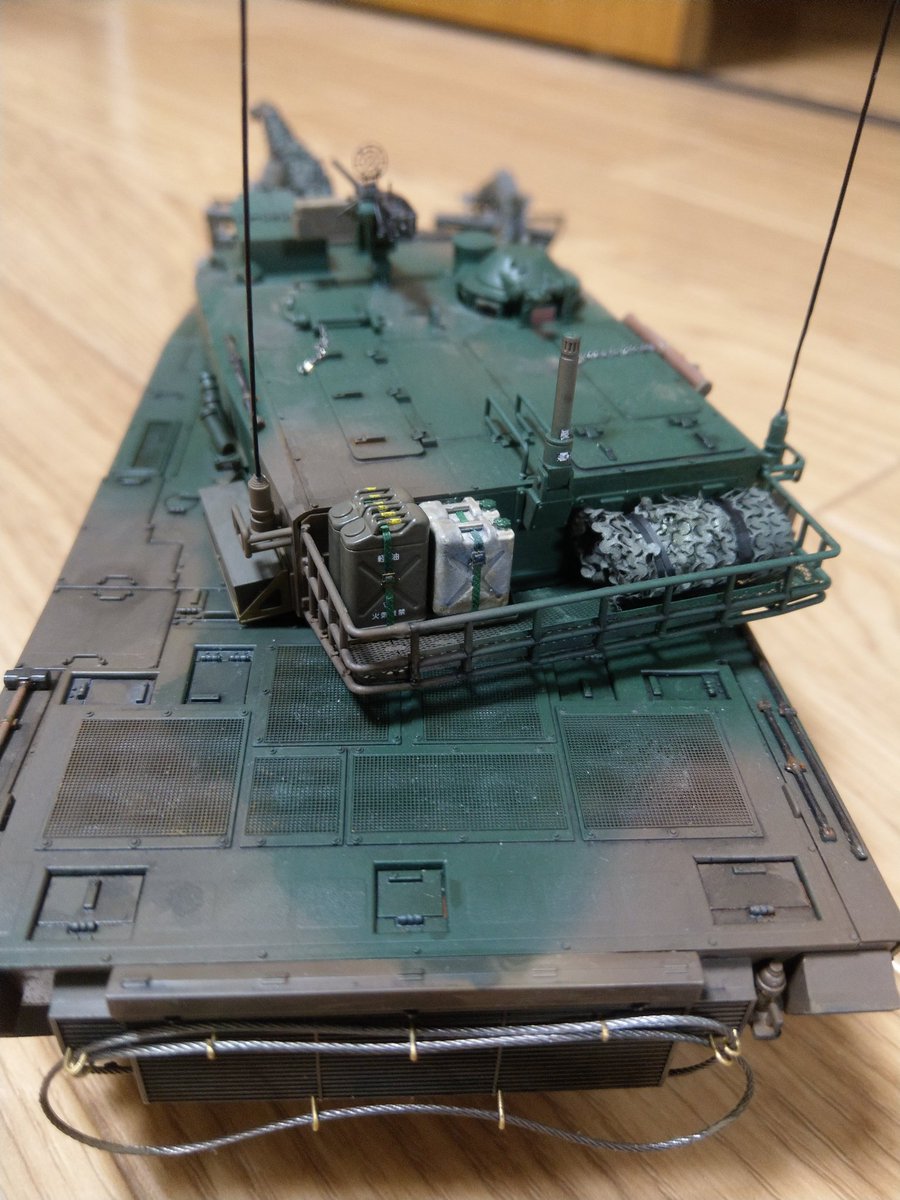 takacchi1729's tweet image. 時間がかかったもののとうとう完成❗
長かったなーーー
ディスプレイをどうするか
ディオラマ台座まで手をかけるか検討中😀
#90戦車
#タミヤ模型
#TETRAMODEL
#twilightmodel
#ラウペンモデル