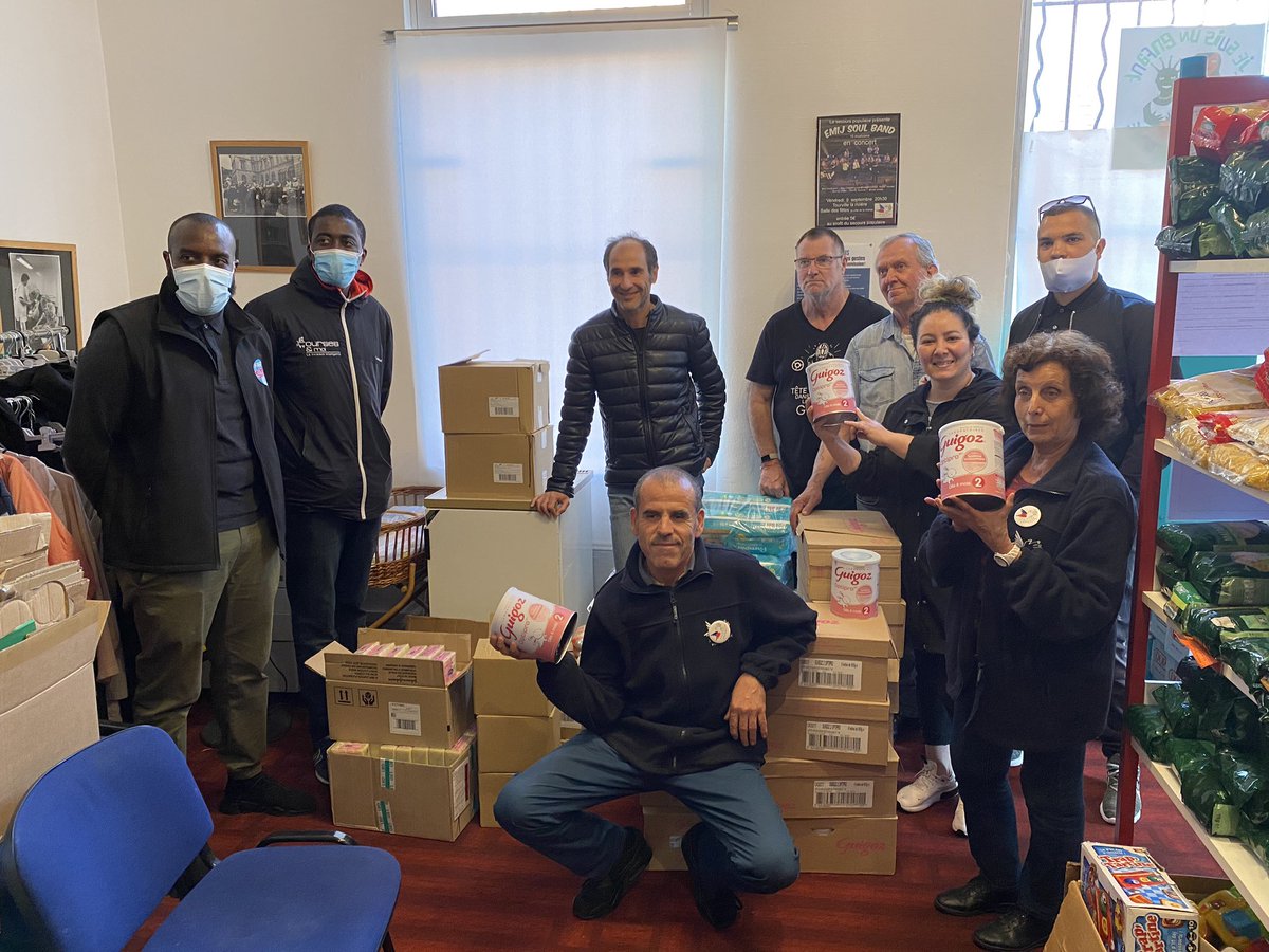 Avec Sushi Fast Elbeuf, L’agence automobile et Normand'Immo et course et moi nous avons effectué un don au secours populaire d’Elbeuf qui à encore plus besoin de nous durant cette période de #covid19 pour nourrir des familles.

Ensemble on est plus fort , soyons prudents ensemble