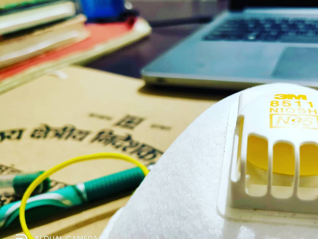 amananand_'s tweet photo. Priority first' ...Something about working in office I just love, maybe it’s the increased productivity.... Anyway #backonwork #workinthetimeofcovid19 Support your #localadministration ....
#alonetogether #stayhomestaystrong https://t.co/goltqAxIOC